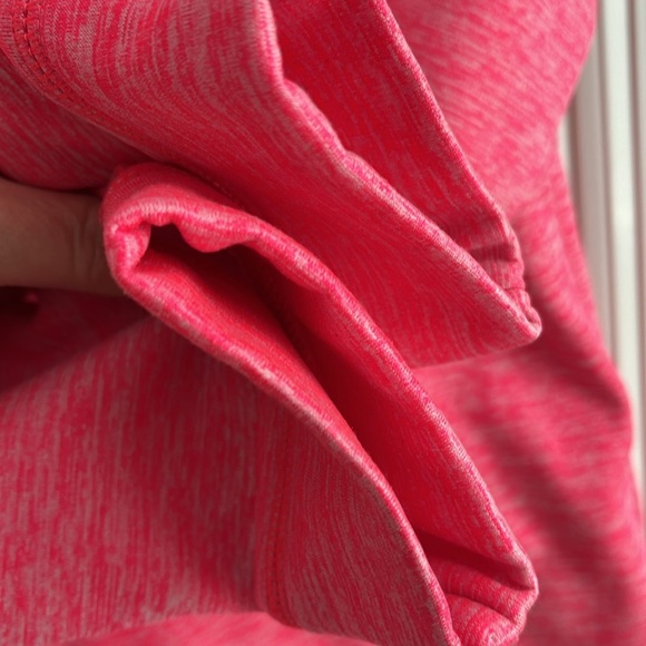 Under Armour Coldgear Girls XL Pink Fleece lined Hoodie with purple detail - Picture 9 of 9